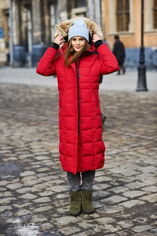 Women’s Luxury Winter Coats Dress in Style for the Canadian Cold dsc 9870